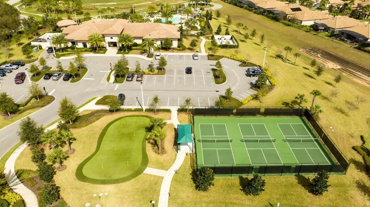 Lovely Vacation Home With Private Pool Cg1646 Davenport Holiday home