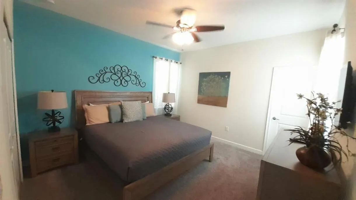 Lovely Vacation Home With Private Pool Cg1646 Davenport