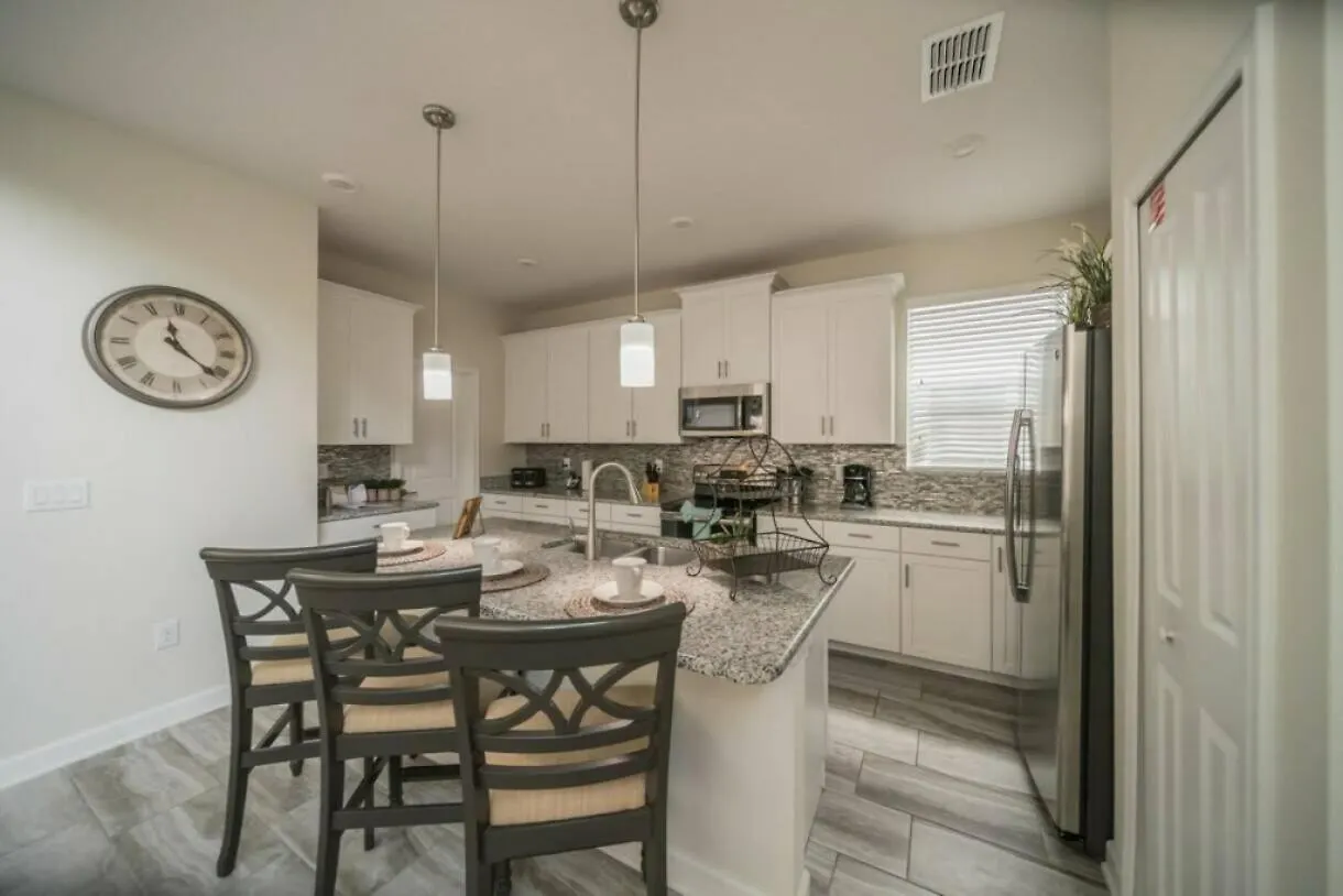Lovely Vacation Home With Private Pool Cg1646 Davenport United States