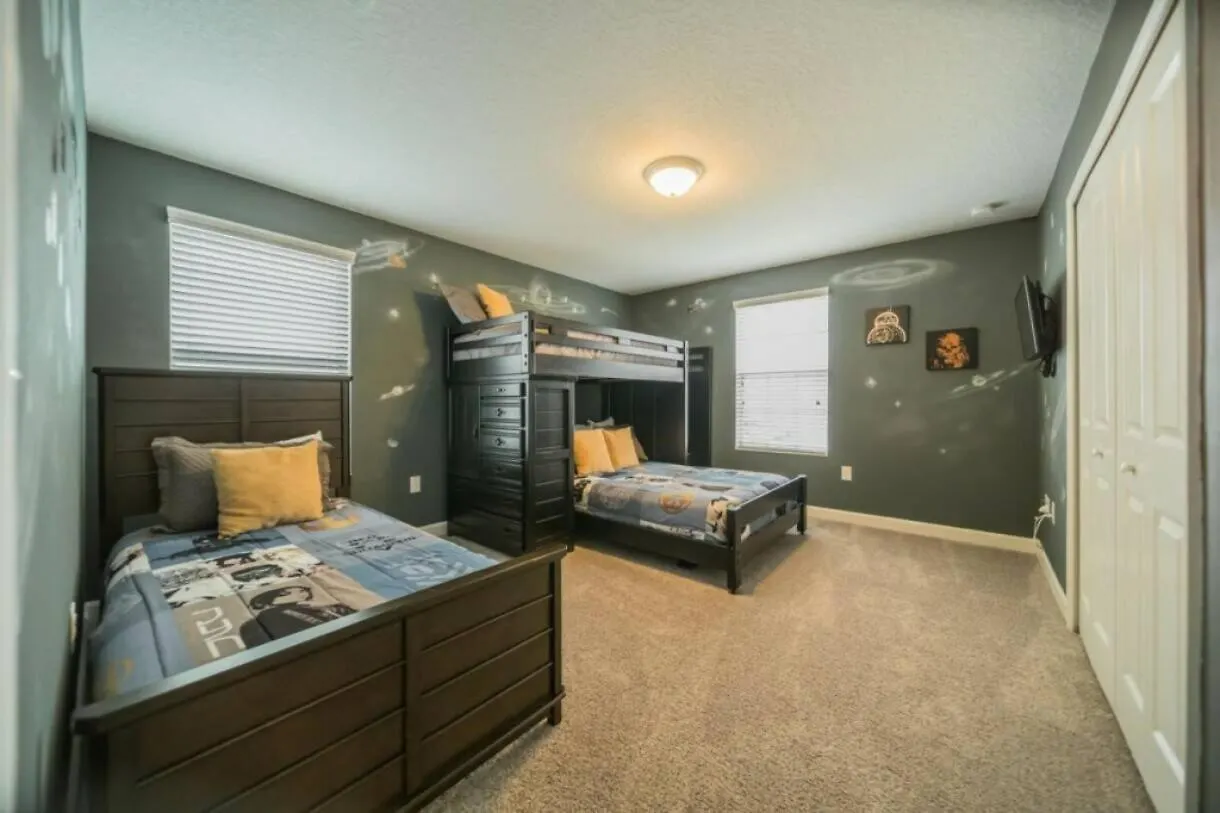 Lovely Vacation Home With Private Pool Cg1646 Davenport