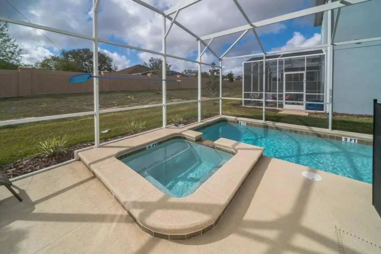 Lovely Vacation Home With Private Pool Cg1646 Davenport Holiday home